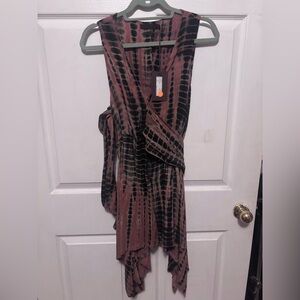 Nicholas K Asymmetrical Bea top M cinnamon and black tie dye